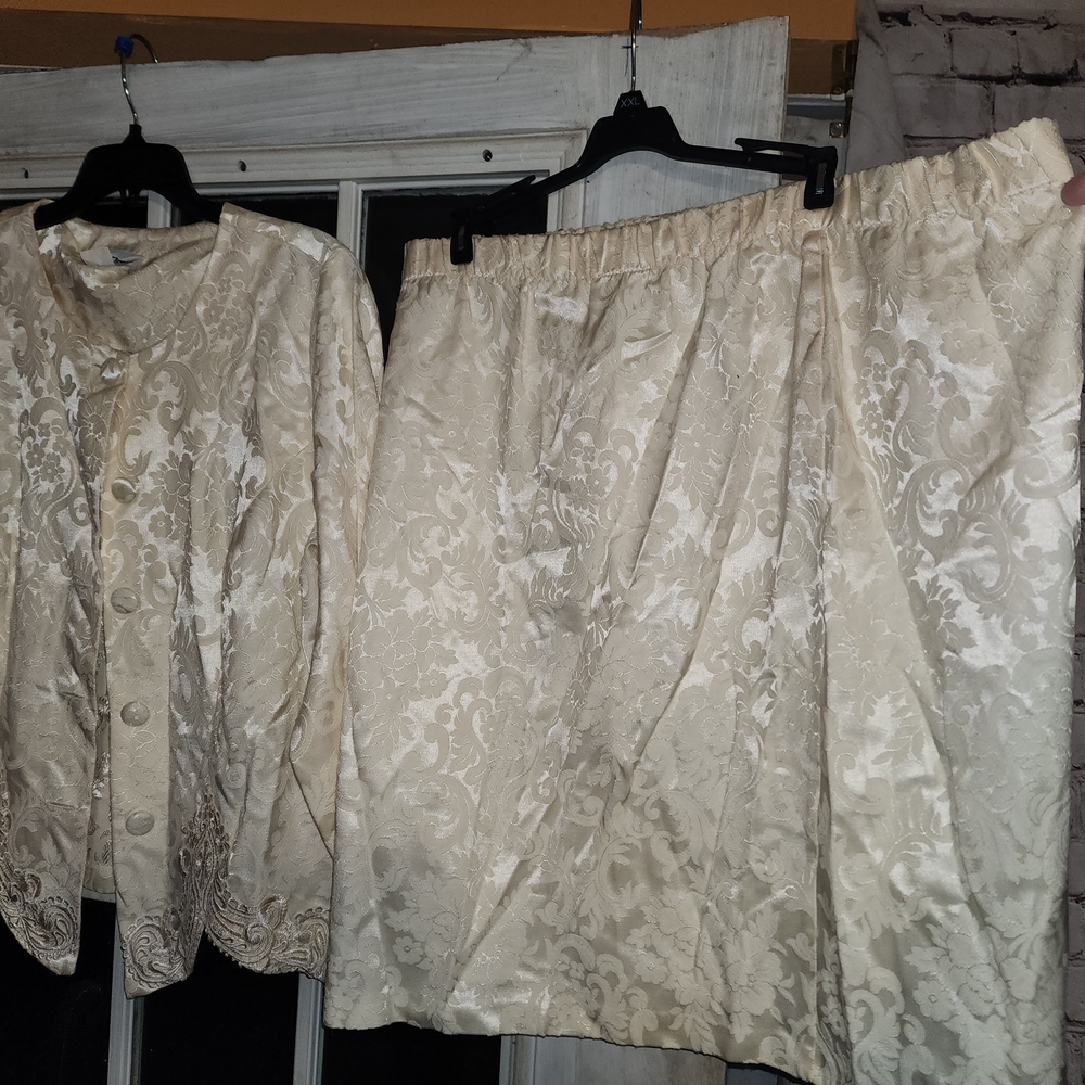 Ultra Dress Collection Cream Skirt Set
